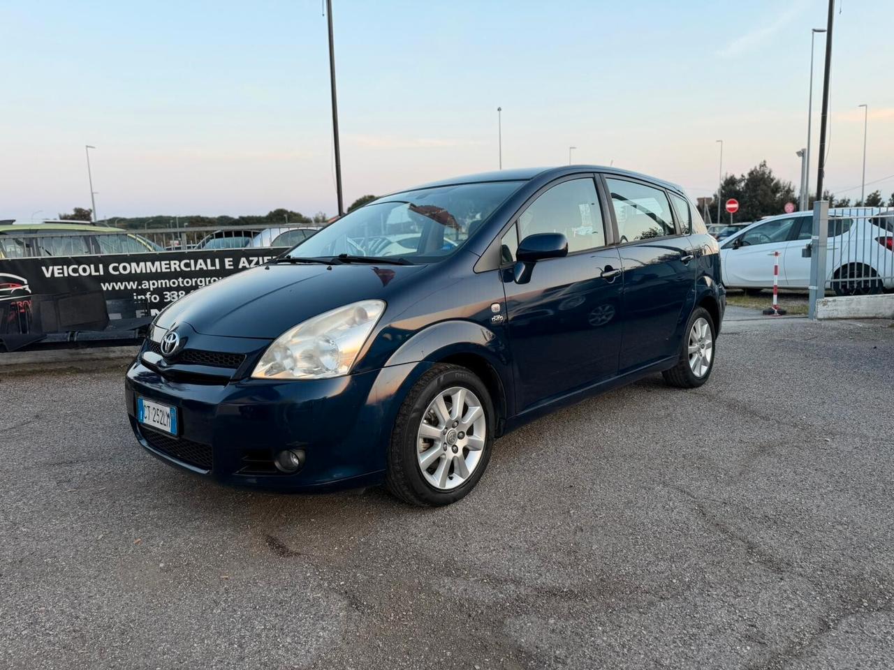 Toyota Corolla Verso 2.0 16V D-4D Sol