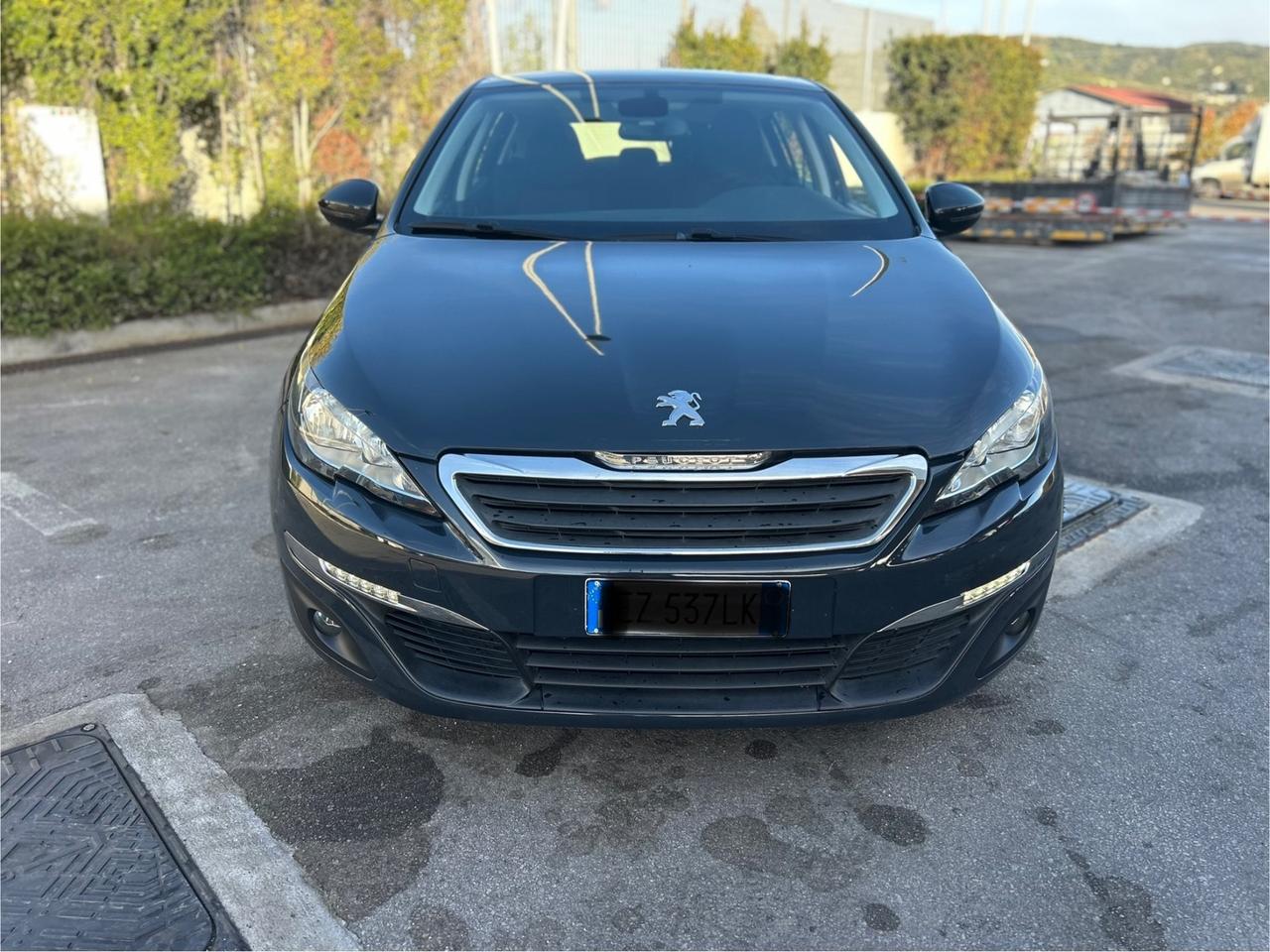 Peugeot 308 1500 cdi per neo patentati