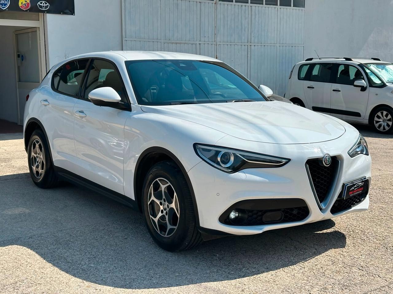 Alfa Romeo Stelvio 2.2 Turbodiesel 190 CV AT8 Q4 Business
