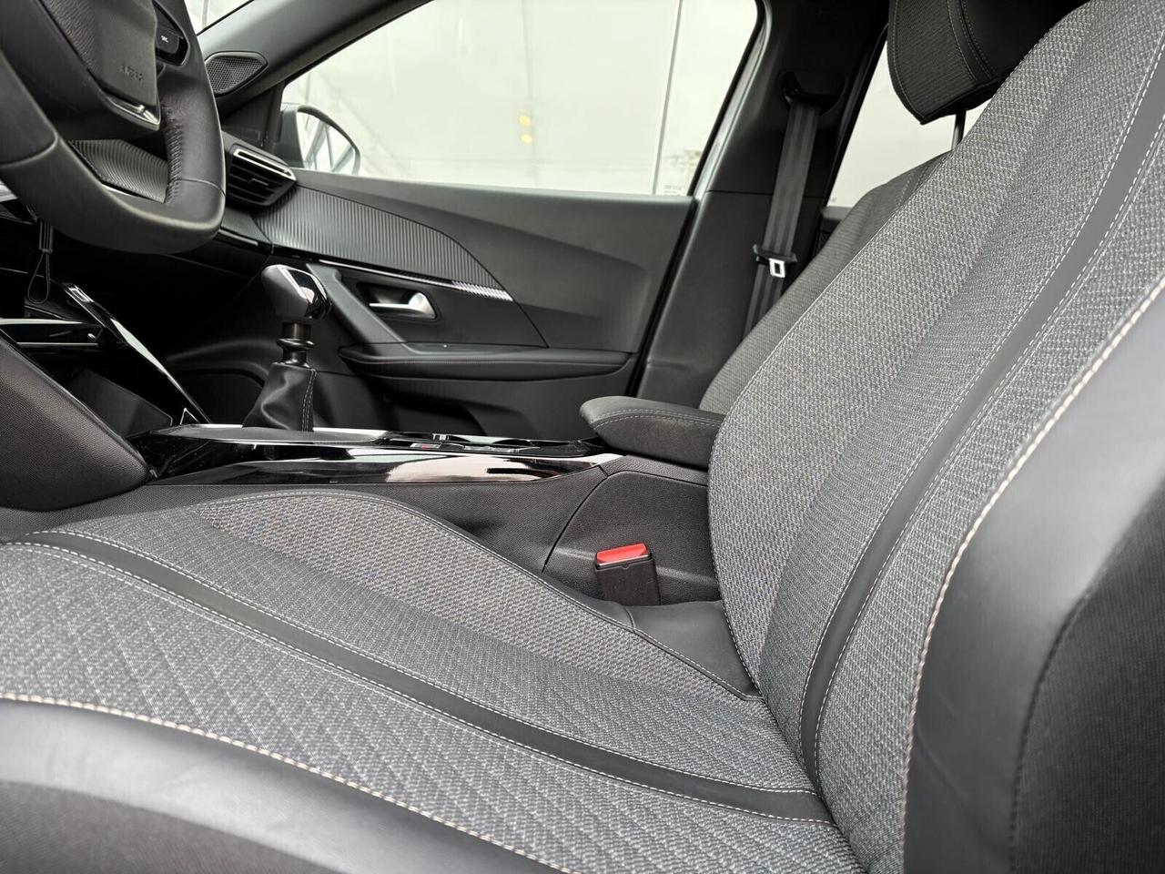 Peugeot 2008 ALLURE PureTech 100 6mt SPOTICAR