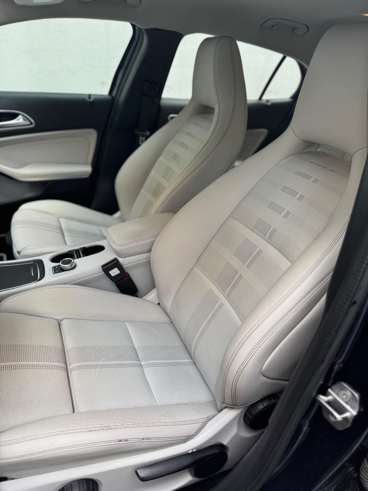 Mercedes-benz GLA 180 d Automatic Premium