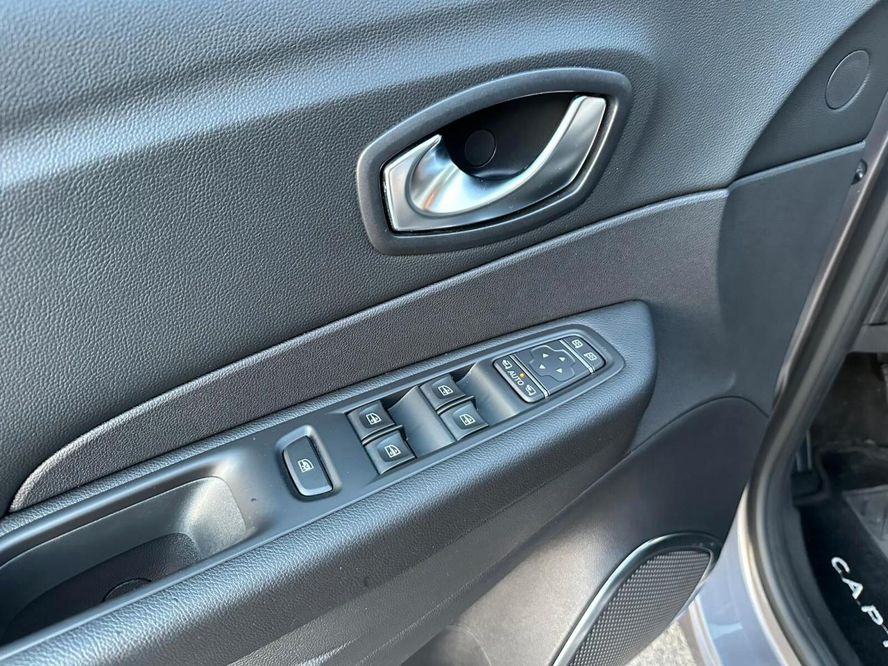 Renault Captur dCi 8V 90 CV EDC Sport Edition2