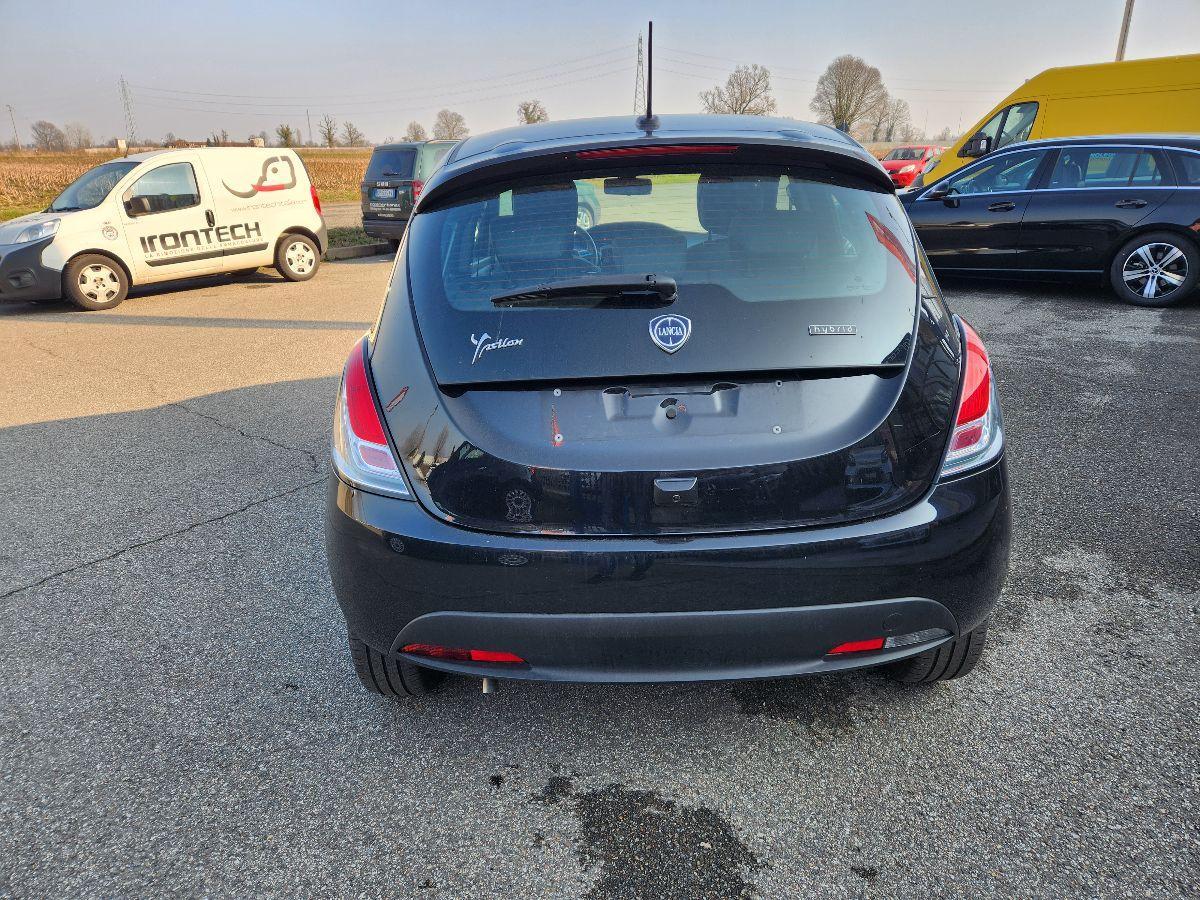 LANCIA Ypsilon 1.2 69 CV Gold