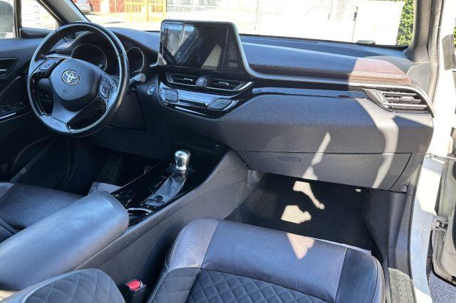 TOYOTA C-HR 1.8 Hybrid E-CVT Lounge