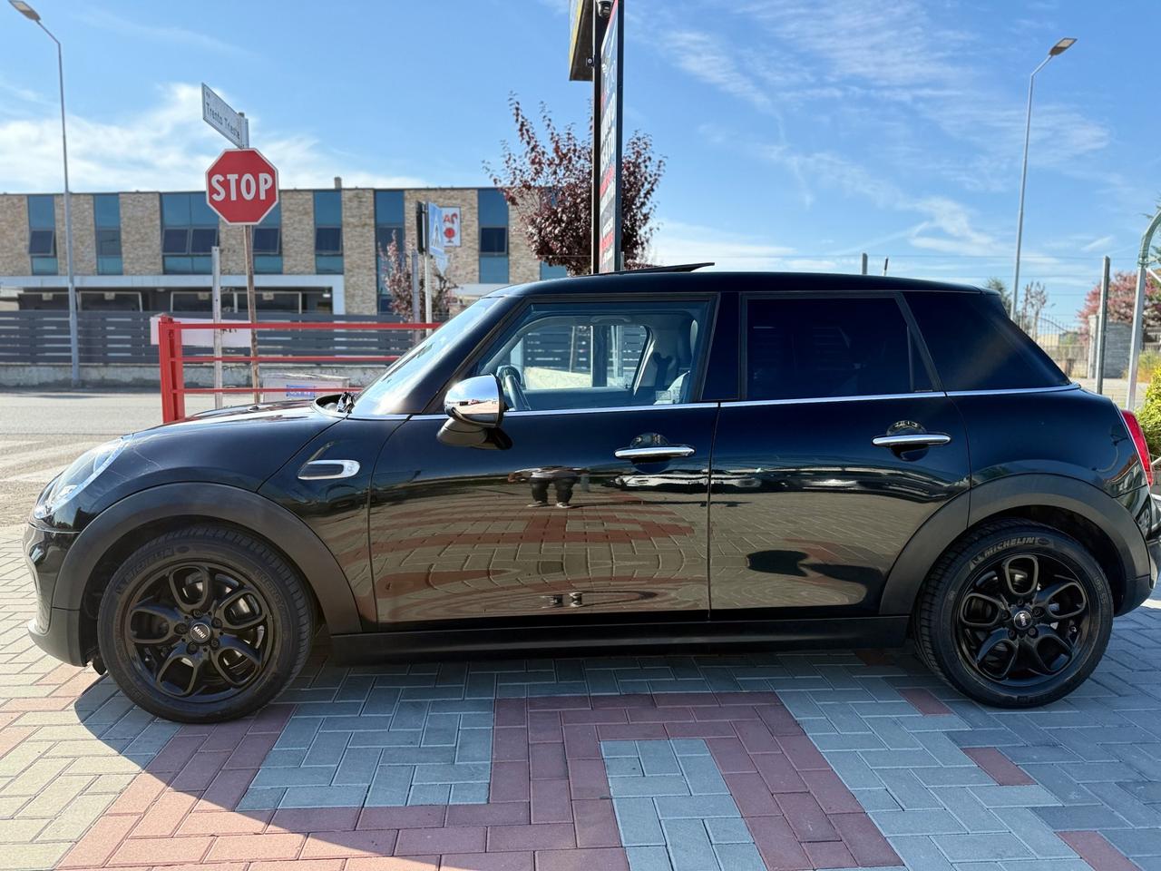 Mini 1.5 Cooper D 5 PORTE .NEOPATENTATI. TETTO APRIBILE