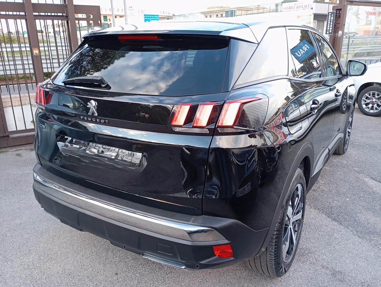 Peugeot 3008 1.5 BlueHDi 130CV Business