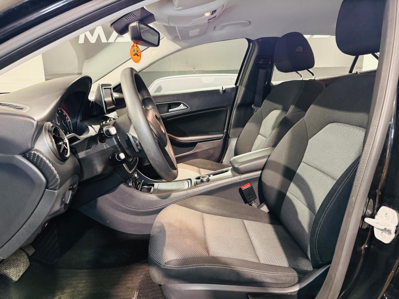 Mercedes-benz GLA 180 CDI SPORT*AUTOMATICA*80 MILA KM*