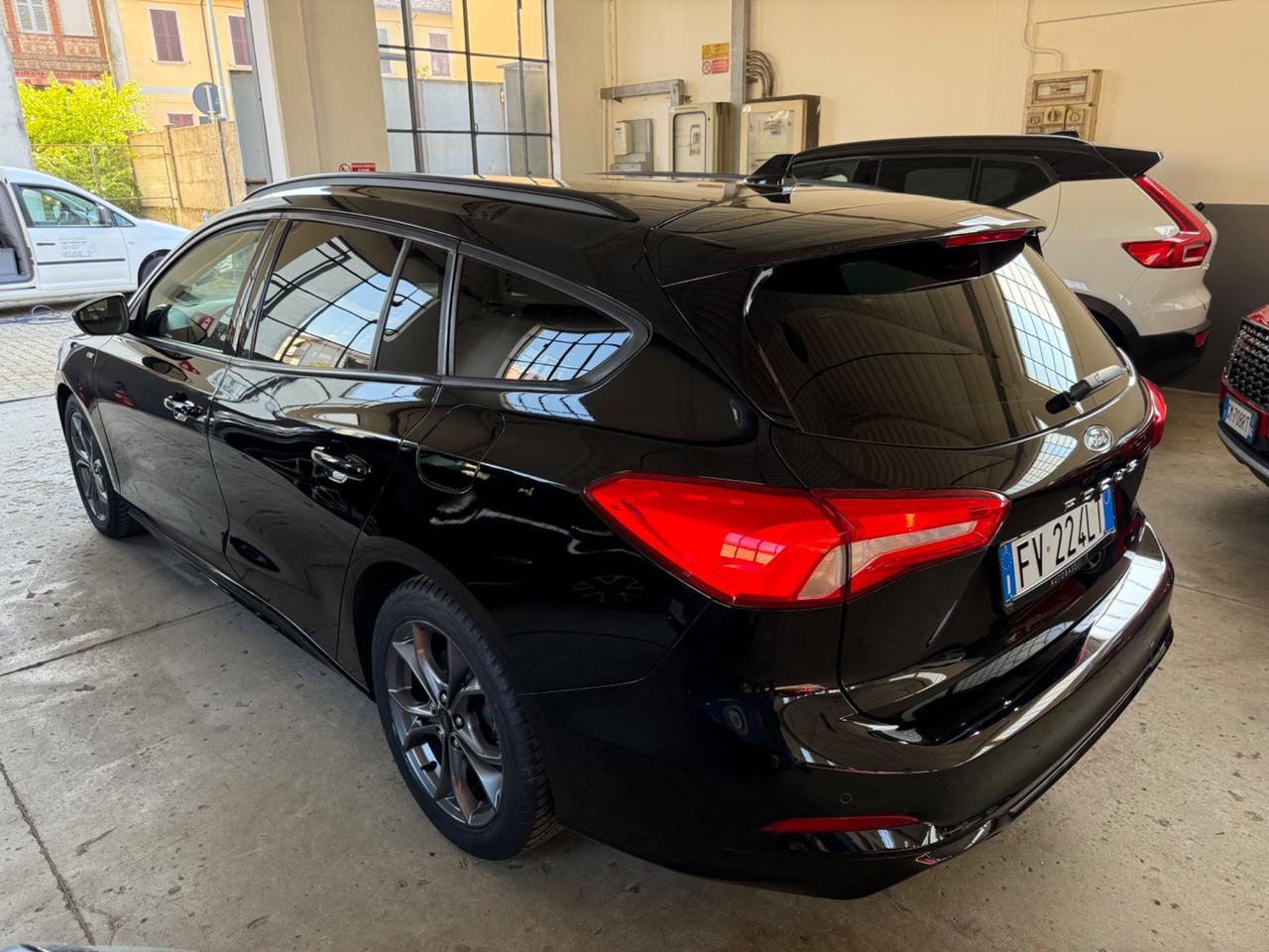 Ford Focus 1.0 EcoBoost 125 CV automatico SW ST-Line