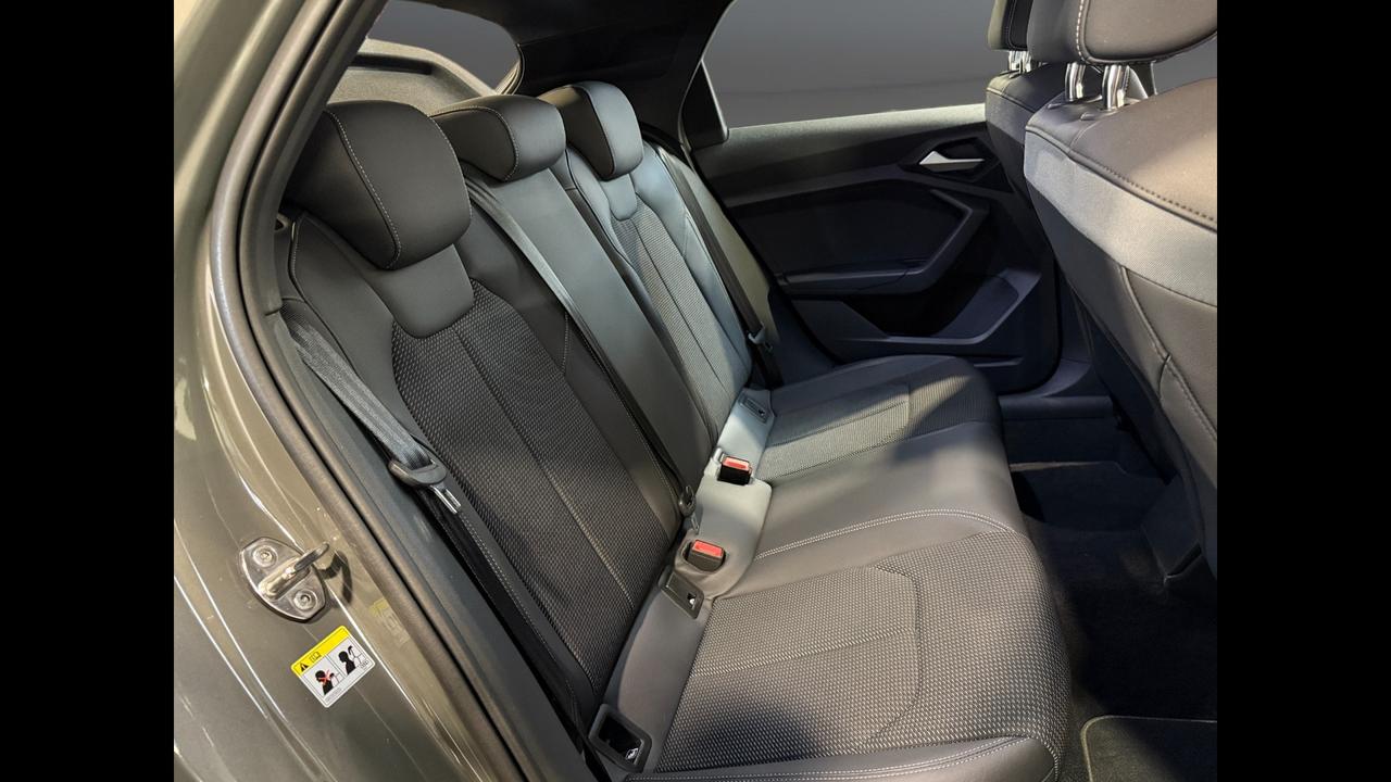 AUDI A1 II 2019 Sportback - A1 Sportback 30 1.0 tfsi S Line Edition 116cv s-tronic