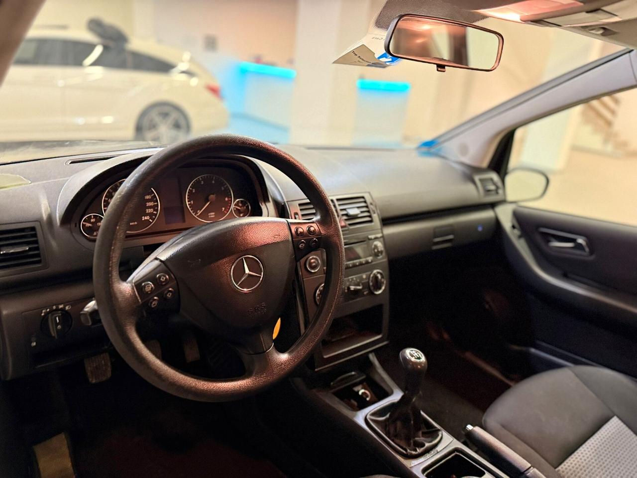 Mercedes-benz A 150 1.5b ok neopatentati 2006