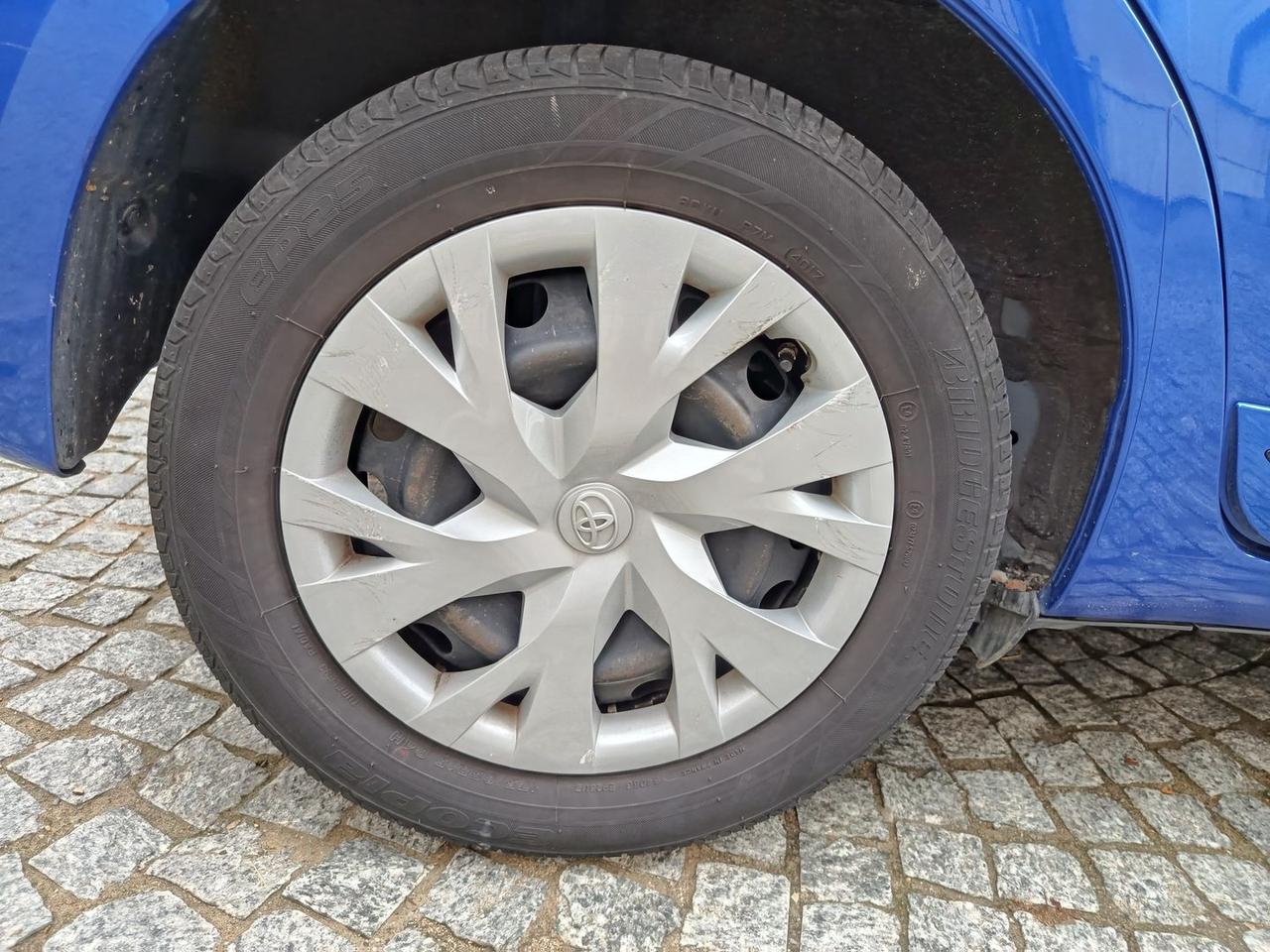 Toyota Yaris Active 1.0 VVT-i #7550