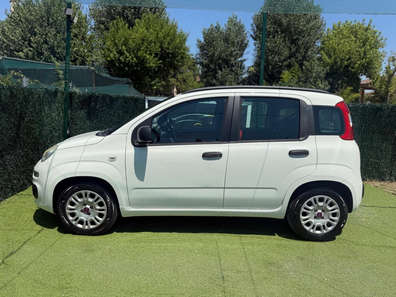 Fiat PANDA 2012 1.2 BENZINA 130000KM NEOPATENTATI