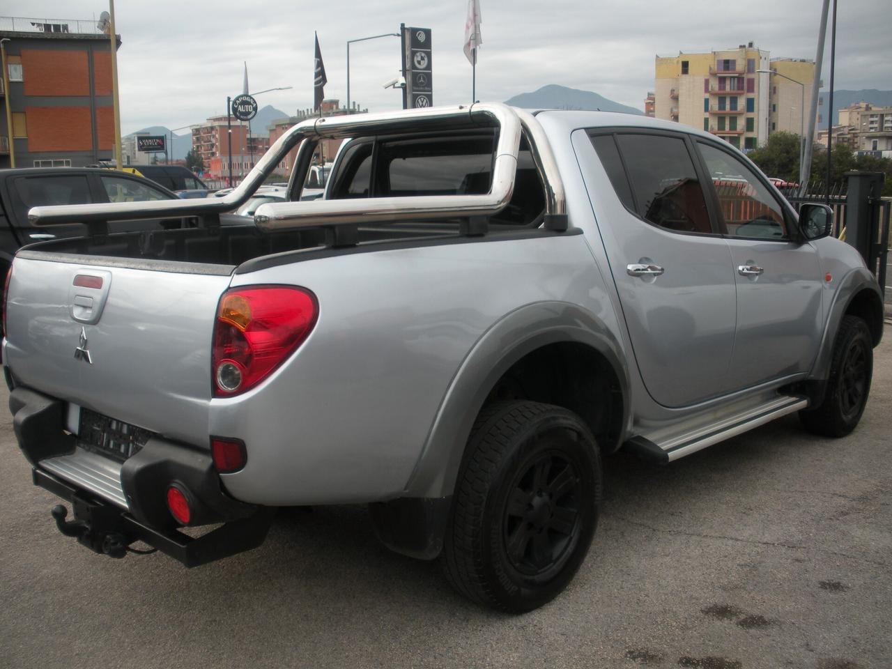 Mitsubishi L200 2.5 DI-D/178CV DC Intense Plus FURIUS