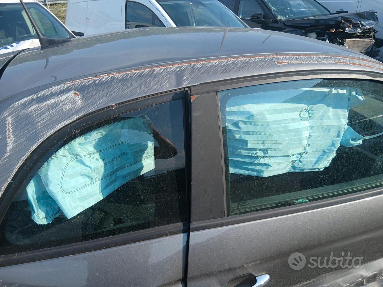 AUTO SINISTRATA