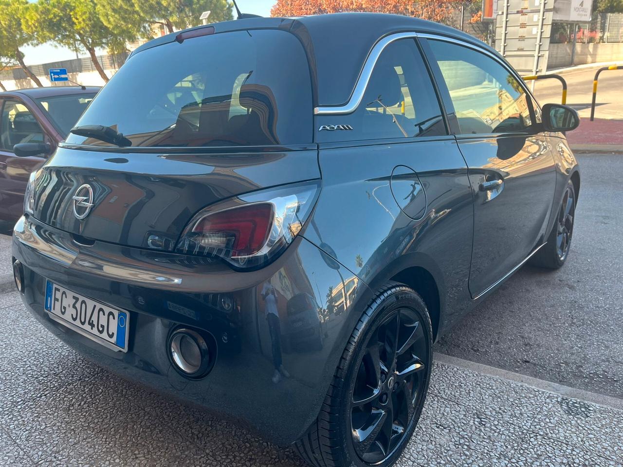 Opel Adam 1.4 87 CV GPL TETTO NERO