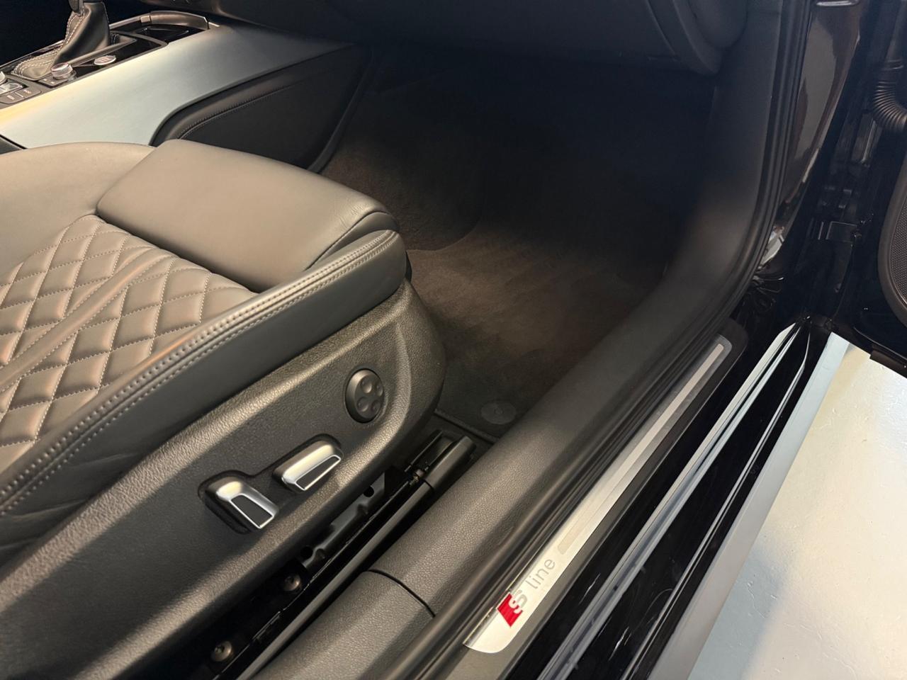 Audi A6 3.0 218cv quattro S-Line Sedili a guscio Tetto