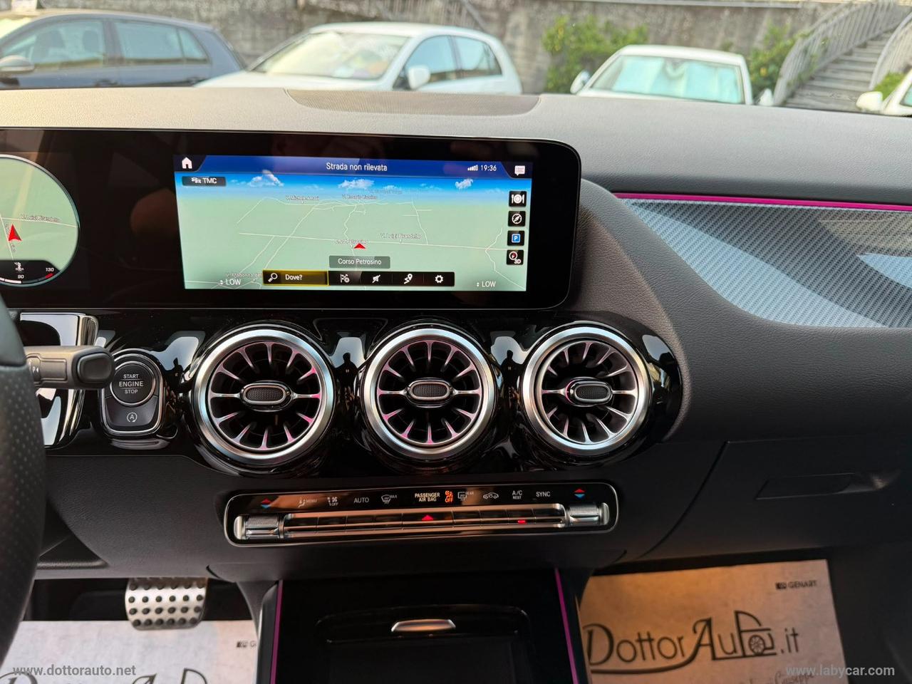 MERCEDES-BENZ GLA 200 d Automatic 4Matic Premium