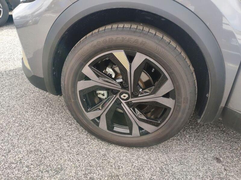 Renault Captur NUOVO E-Tech enginereed Plug-In hybrid 160