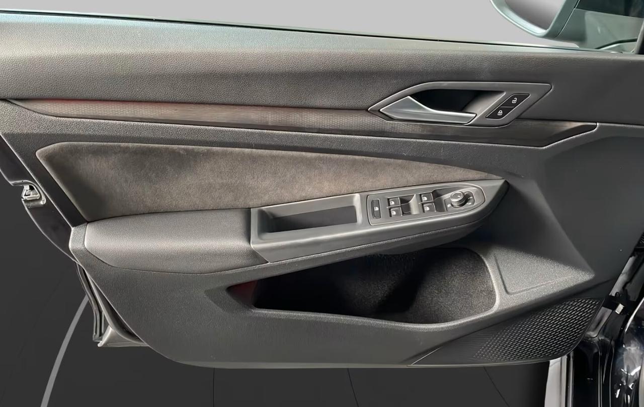 Volkswagen Golf GTI 2.0 TSI DSG