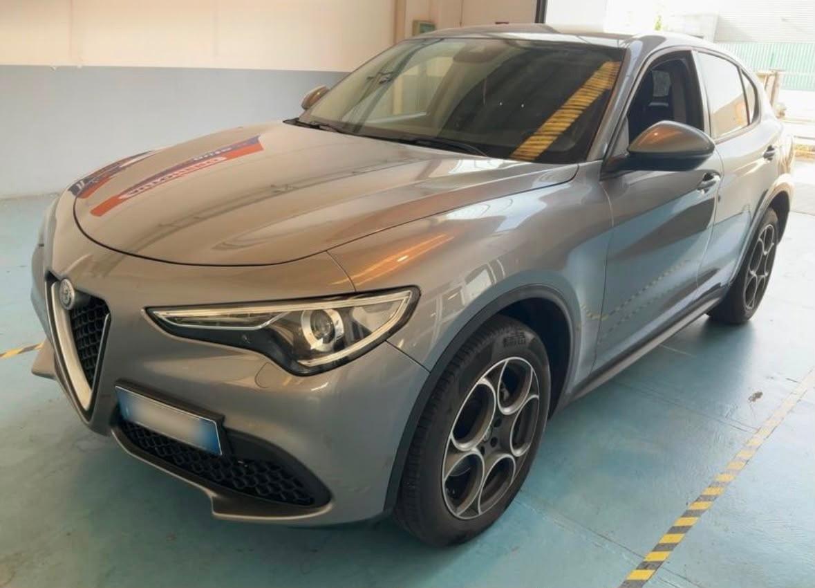 Alfa Romeo Stelvio 2.2 190 CV AT8 Q4 Business 10/2019