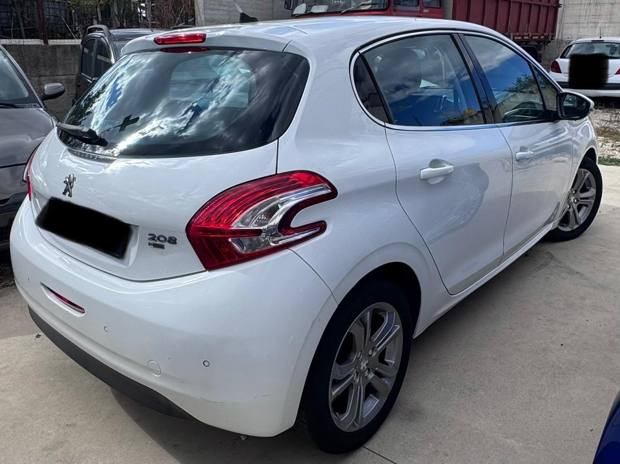 Peugeot 208