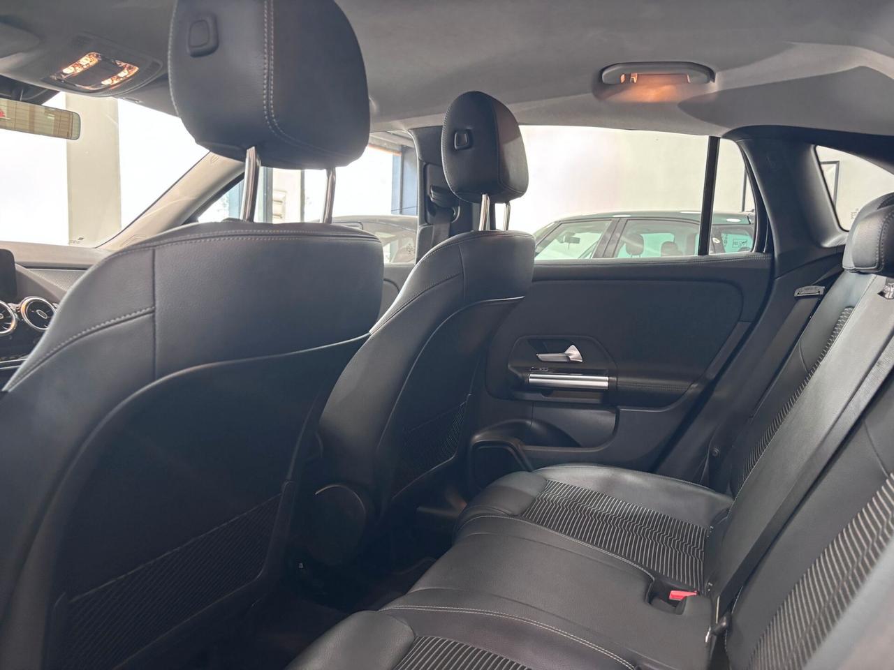 MERCEDES-BENZ GLA 220D AUTOMATICO SPORT LED-NAVI-CLIMA