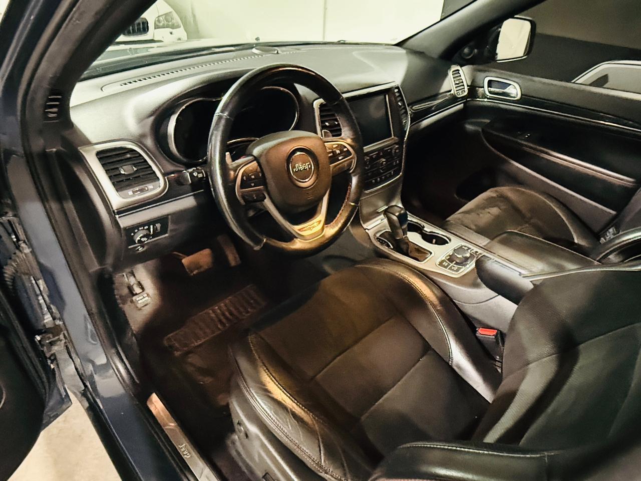 Grand Cherokee 2018 3.0 crd V6 Summit s*