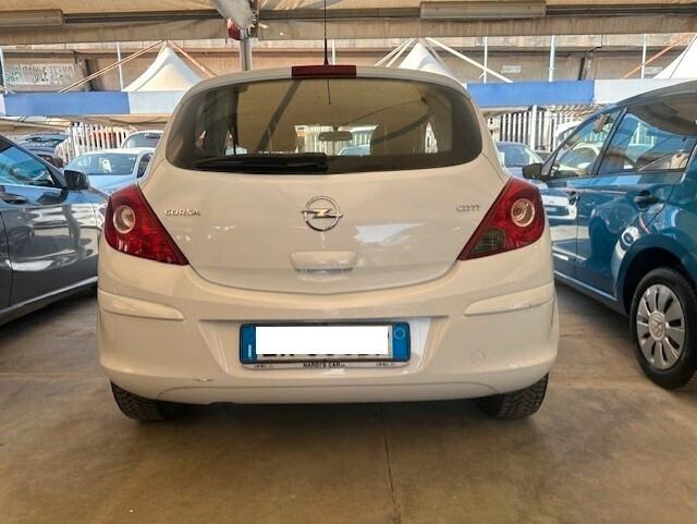 OPEL CORSA 1,3 DIESEL 10/2014