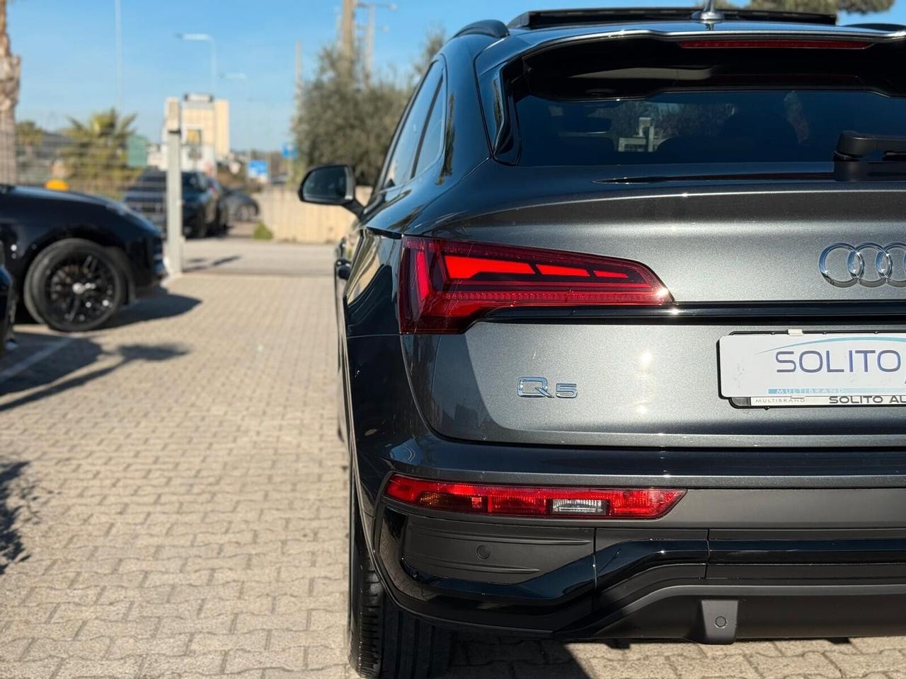 Q5 SPB 40 TDI 204cv quattro S-Line + Tetto + Daytona Grey