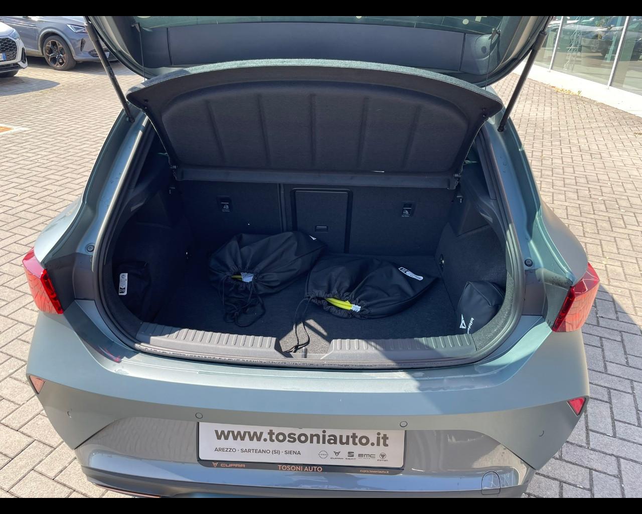 CUPRA Nuova CUPRA Leon VZ 1.5 e-HYBRID 200 kW (272 CV) pHEV DSG 6 marce 2WD