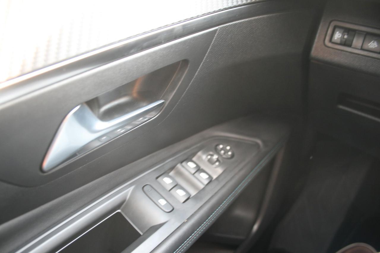 Peugeot 3008 BlueHDi 130 S&S EAT8 Allure Pack