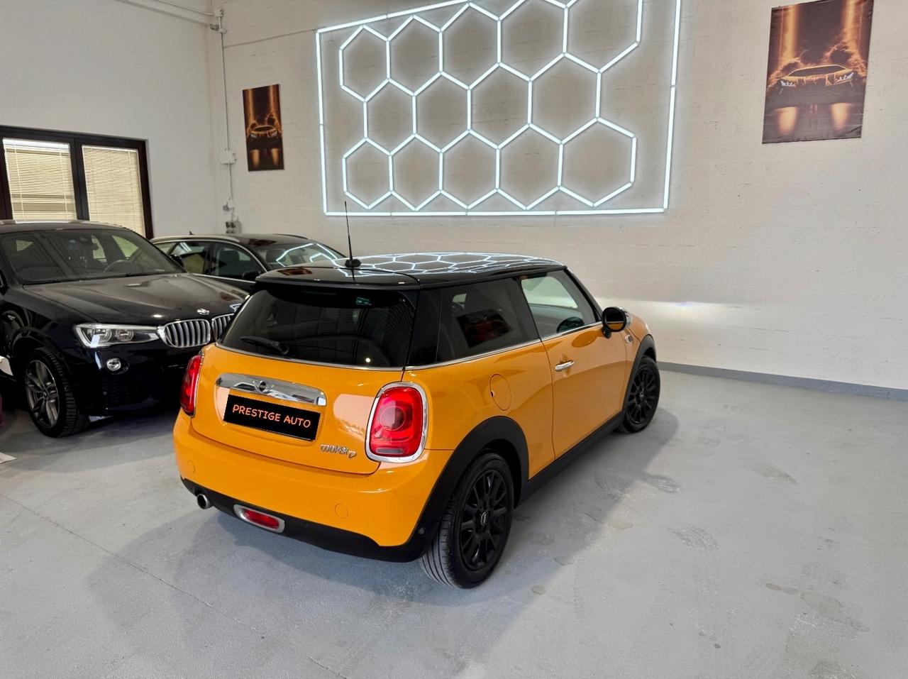 Mini Cooper 1.5 D Business XL - Accettiamo Permuta