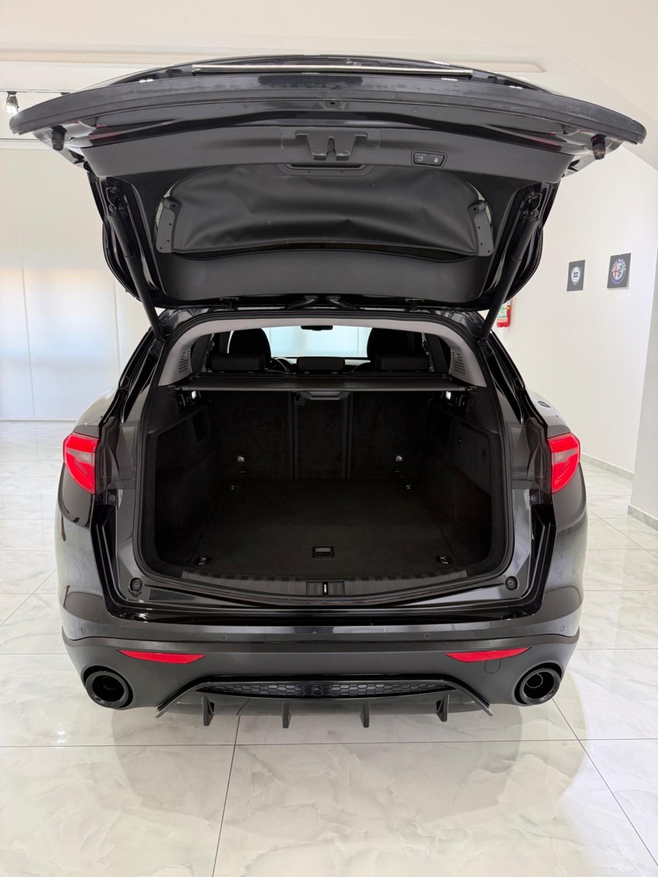 ALFA ROMEO STELVIO 190CV Q4 TOTAL BLACK