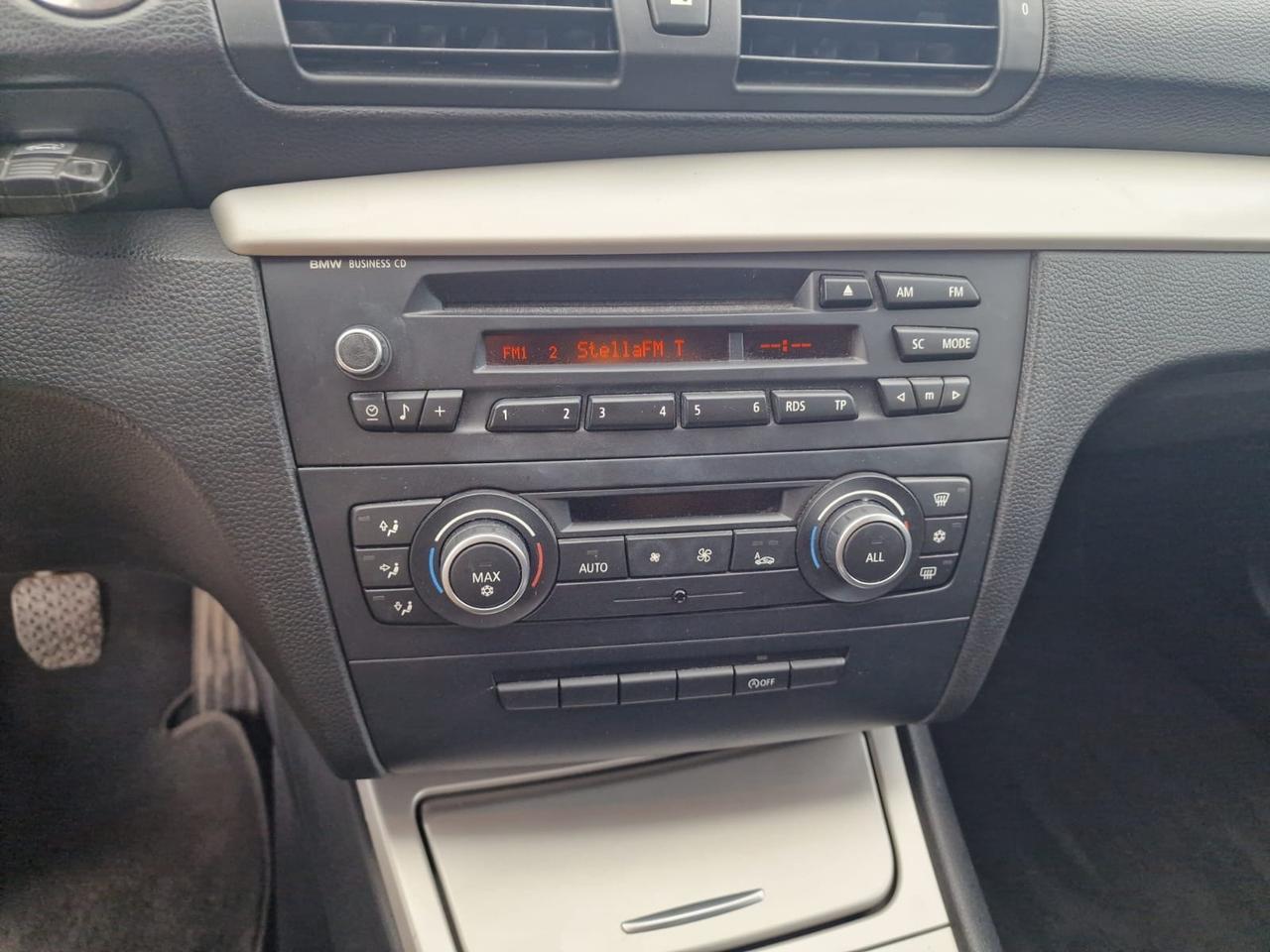 BMW Serie 1 118d 2.0 143CV Futura 5 porte – Anno 2011