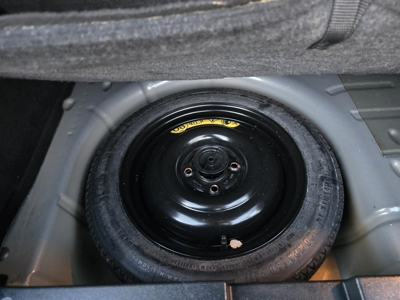 Ford B-Max 1.5 TDCi 75 CV . 2017 .GARANZIA