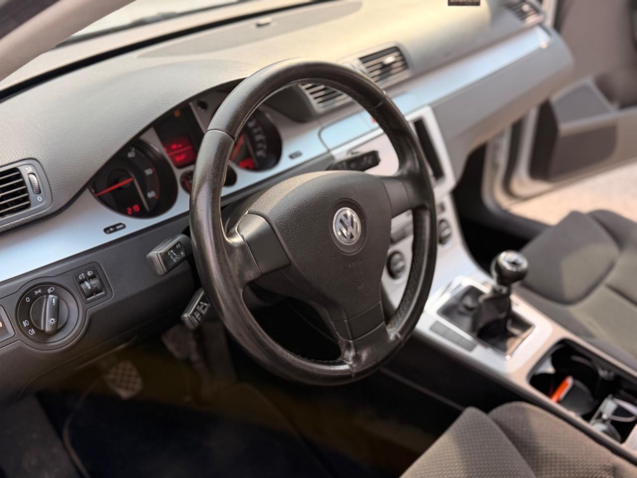 Volkswagen Passat 2.0 TDI DPF Comfortline