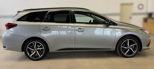 TOYOTA Auris Touring Sports 1.8 Hybrid Lounge