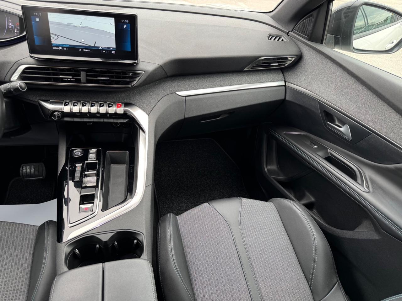 PEUGEOT 3008 1.5 Hdi Allure - Led Navi 18