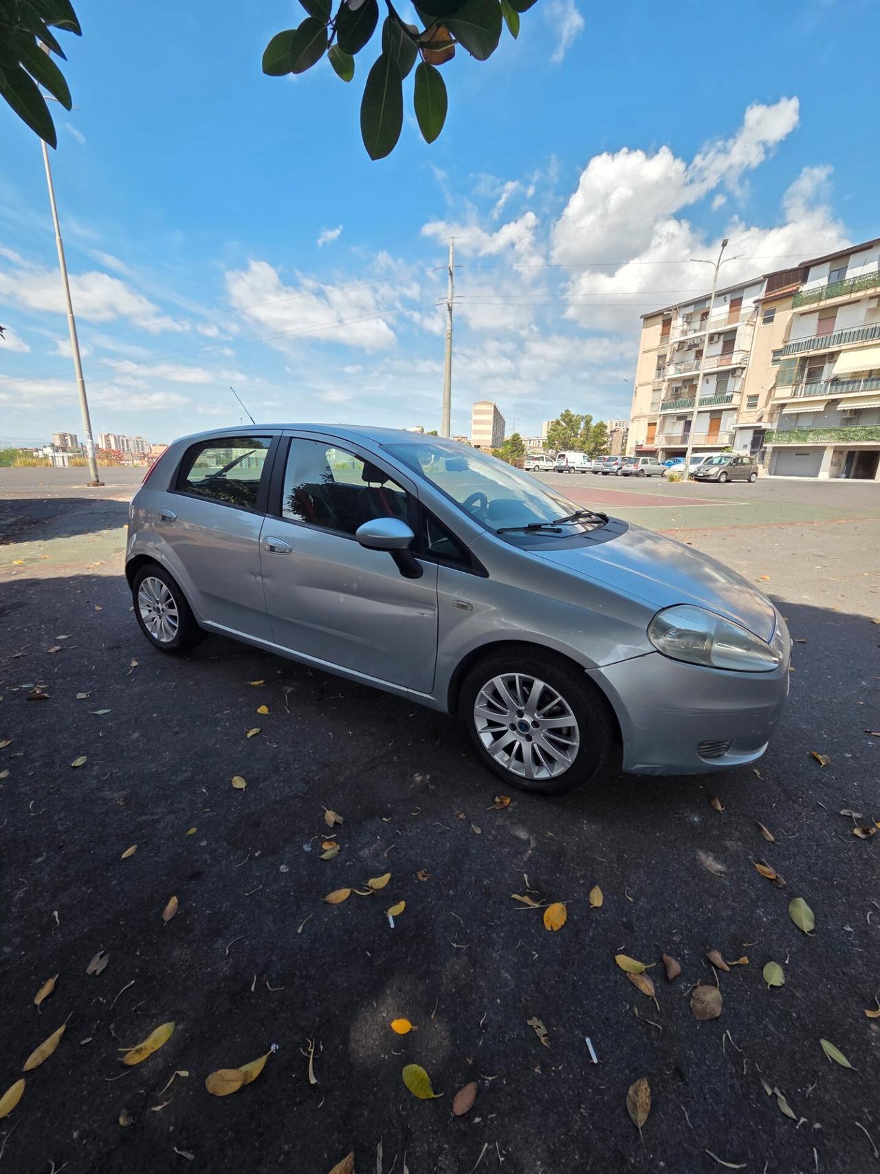 Fiat Grande Punto 1.3 MJT 75 CV 5 porte Active