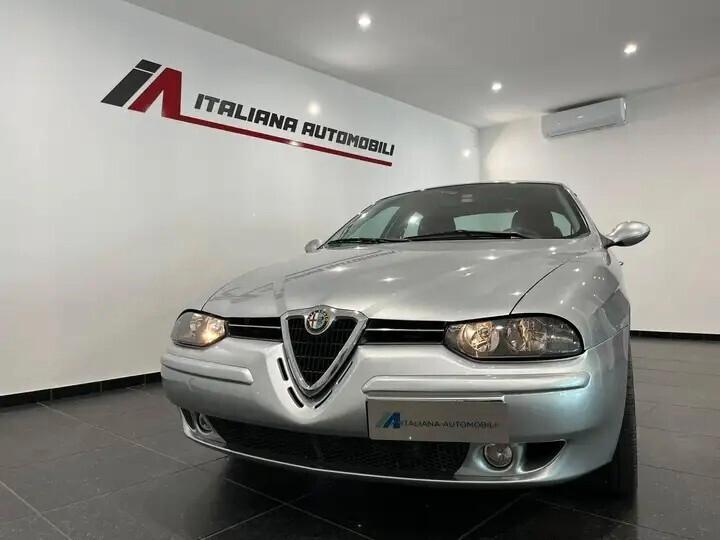 Alfa Romeo 156 2.5i V6 24V cat Distinctive