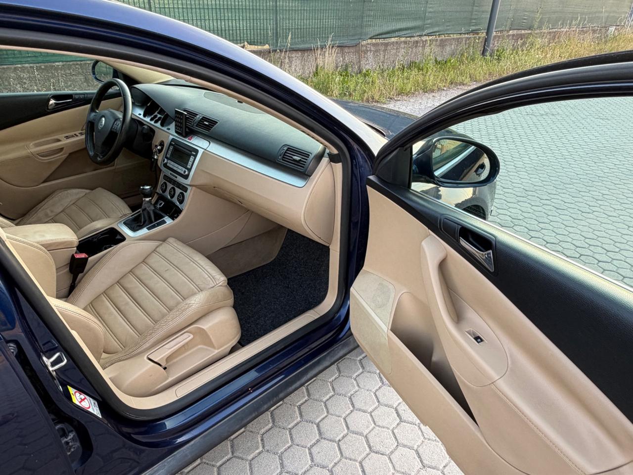Volkswagen Passat 2.0 TDI DPF Var. Highline