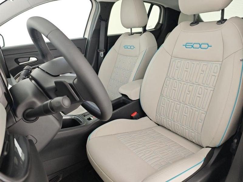 FIAT 600 Hybrid 110 CV DCT MHEV La Prima