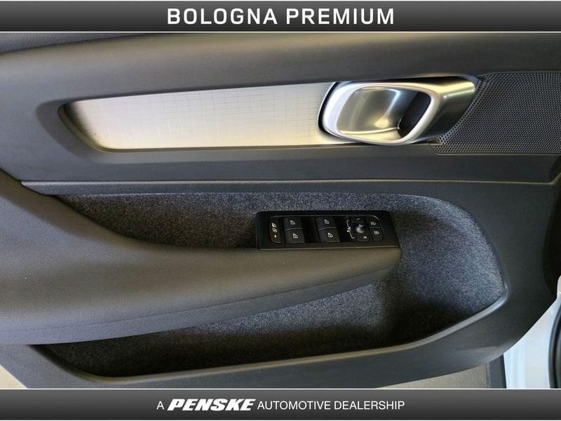 Volvo XC40 XC40 T2 Geartronic Momentum Pro
