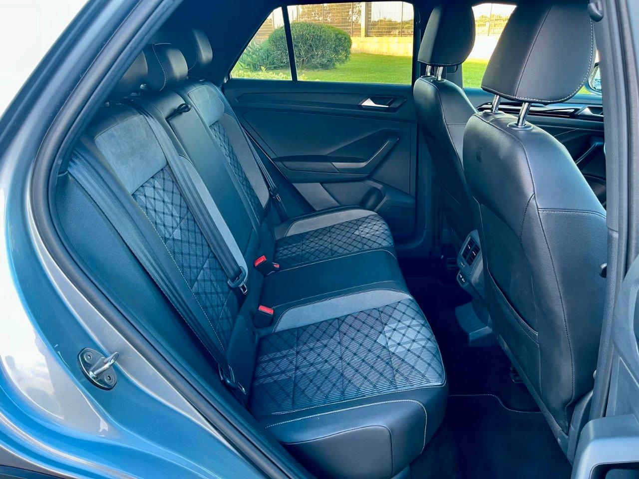 Volkswagen T-Roc 1.0 tsi R-Line 110cv