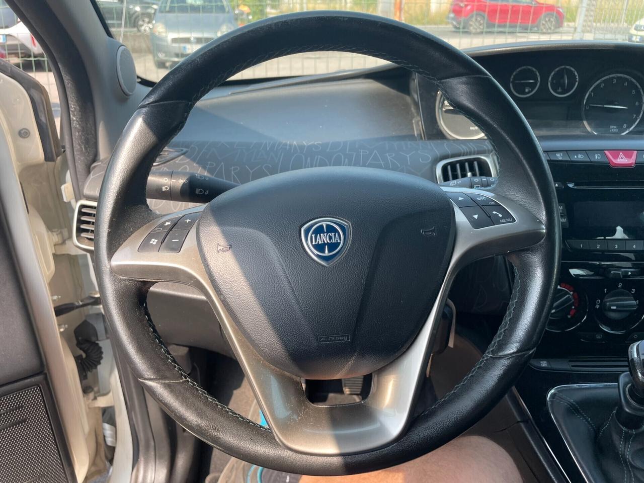 Lancia Ypsilon 1.2 69 CV 5 porte GPL Ecochic Elefantino