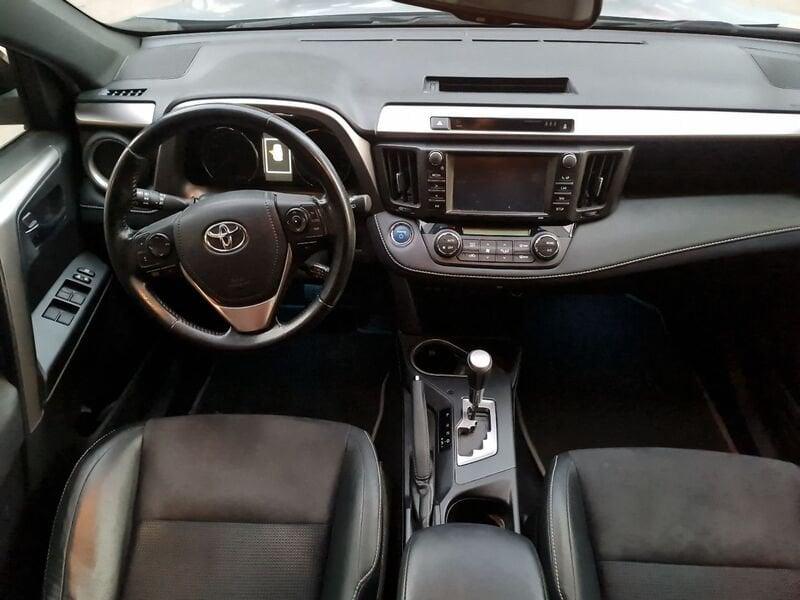 Toyota RAV4 2.5 Hybrid 2WD Lounge