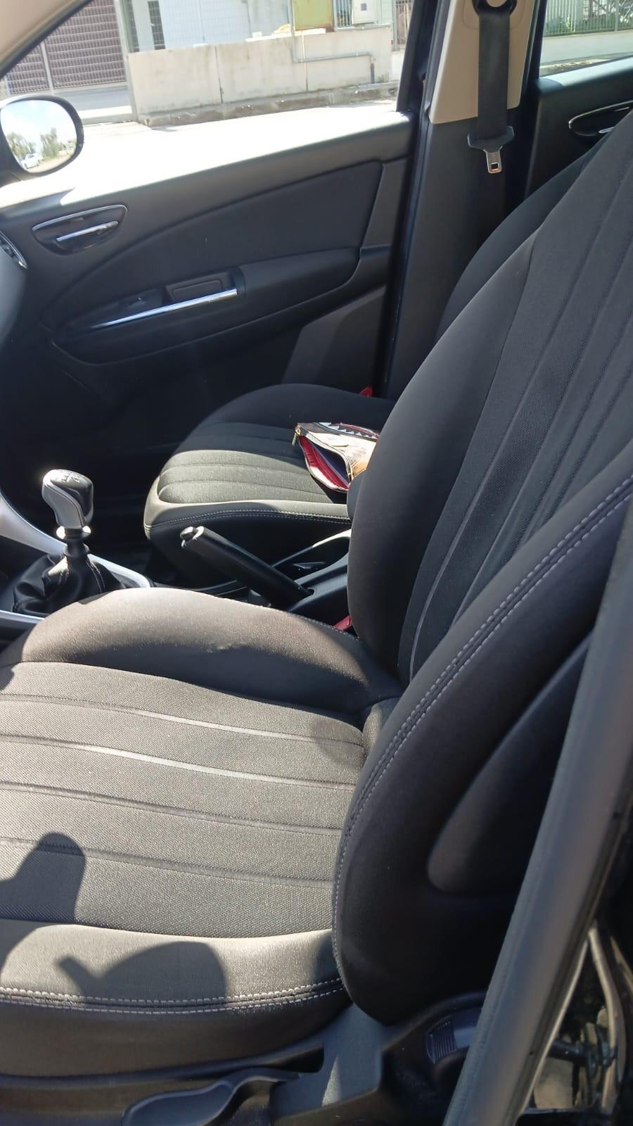 Lancia Delta 1.6 MJT DPF 105 CV Steel