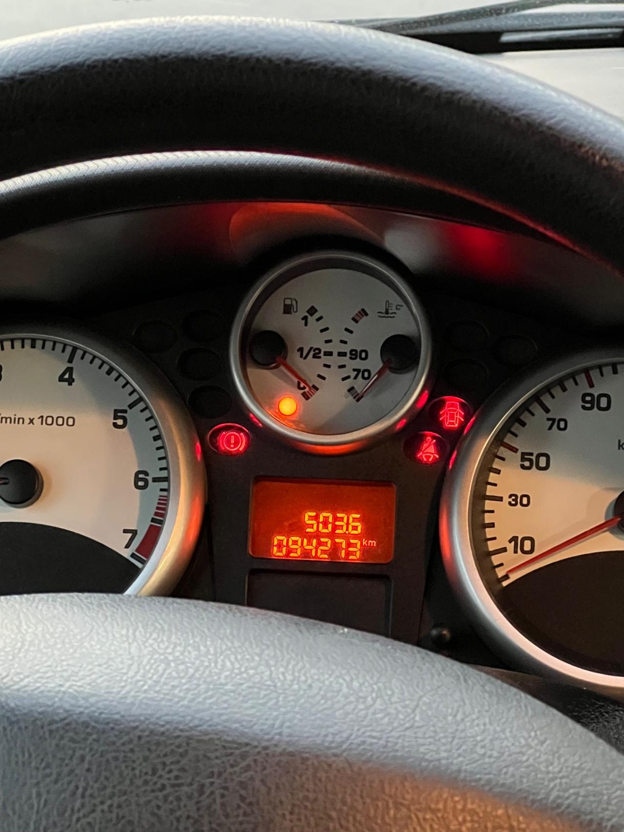 Peugeot 207 1.4 8V 75CV 5p. X Line