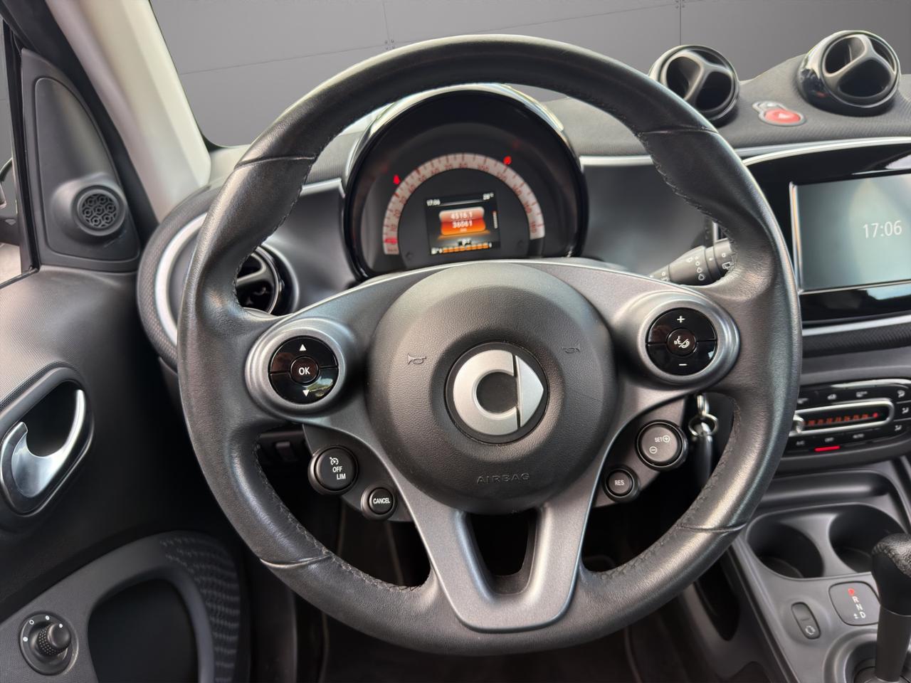 Smart fortwo coupe 1.0 Passion 71cv - Unipro - Promo FInanziamento - Cerchi in lega - Schermo - Sedili riscaldabili