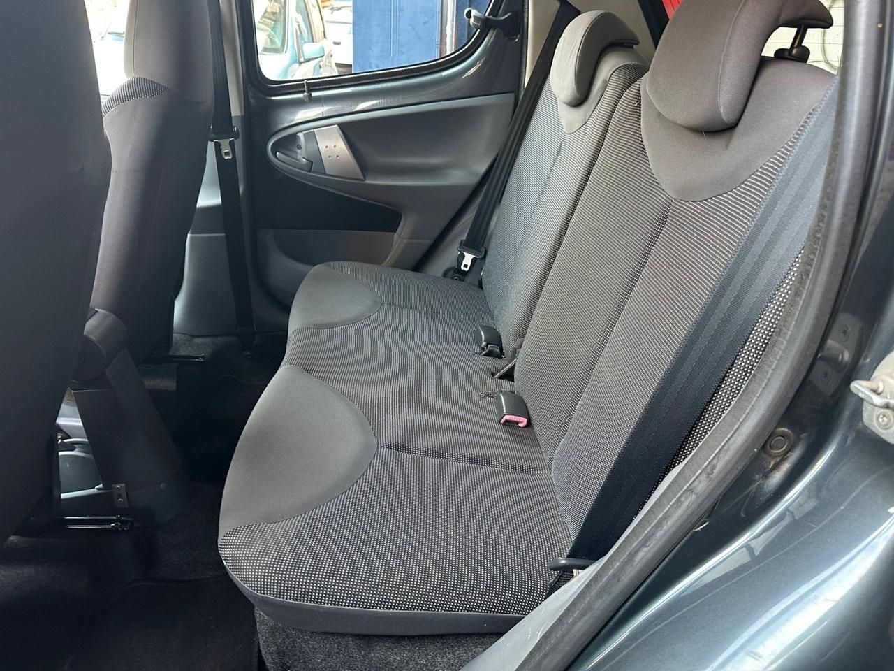 Peugeot 107 1.0 68CV 5p. Plaisir 2Tronic